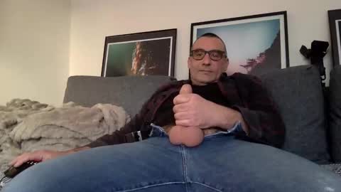 Snapshot of chrispanam13 chatting on November 25, 2025, 3:12 pm chrispanam13 online show from November 25, 2025, 3:12 pm