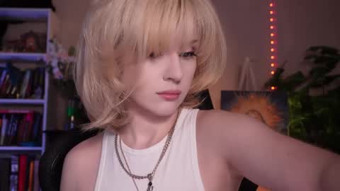 Snapshot of chriss_foxx chatting on May 9, 2026, 3:50 pm chriss_foxx online show from May 9, 2026, 3:50 pm