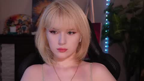 Snapshot of chriss_foxx chatting on June 13, 2026, 3:32 pm chriss_foxx online show from June 13, 2026, 3:32 pm