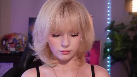 Snapshot of chriss_foxx chatting on June 17, 2026, 3:35 pm chriss_foxx online show from June 17, 2026, 3:35 pm