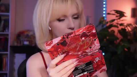 Snapshot of chriss_foxx chatting on June 23, 2026, 3:32 pm chriss_foxx online show from June 23, 2026, 3:32 pm