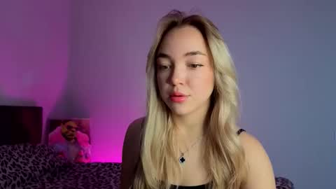 Snapshot of chrissberryy0 chatting on March 20, 2026, 3:33 am ChrissBerryy online show from March 20, 2026, 3:33 am