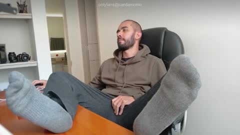 Snapshot of chrissmithin5 chatting on December 19, 2025, 5:09 pm Cardamomo online show from December 19, 2025, 5:09 pm