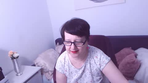 Christa online show from November 22, 2025, 9:47 pm