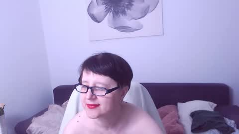 Christa online show from May 1, 2026, 11:31 pm