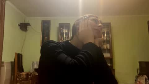 Snapshot of christenetrueluck chatting on December 2, 2025, 6:25 pm Christen online show from December 2, 2025, 6:25 pm