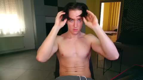 UPVOTE ME ------  ILL DO SOMETHING FOR FREE online show from July 8, 2026, 4:39 am
