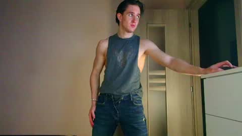 UPVOTE ME ------  ILL DO SOMETHING FOR FREE online show from July 14, 2026, 3:11 am