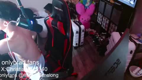 Snapshot of christianslong chatting on September 22, 2025, 11:51 pm christianslong online show from September 22, 2025, 11:51 pm