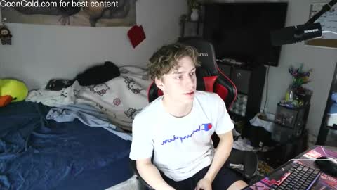 christianslong online show from March 18, 2026, 10:02 pm