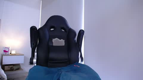 Snapshot of christianvalenzia chatting on February 12, 2025, 2:43 pm Christian online show from February 12, 2025, 2:43 pm