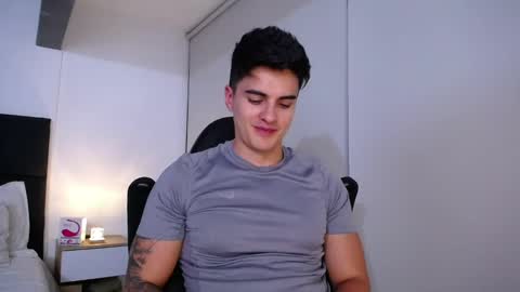 Snapshot of christianvalenzia chatting on February 14, 2025, 3:11 am Christian online show from February 14, 2025, 3:11 am