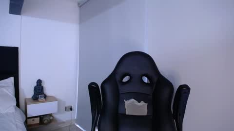 Snapshot of christianvalenzia chatting on February 19, 2025, 12:44 pm Christian online show from February 19, 2025, 12:44 pm