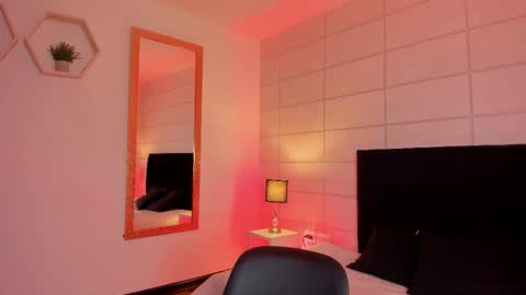 Christine  online show from January 19, 2026, 12:09 pm