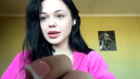 Bella online show from March 8, 2026, 7:12 am