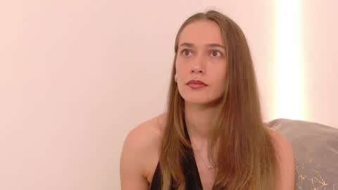 Snapshot of christinne_x chatting on May 8, 2026, 4:51 am Christy online show from May 8, 2026, 4:51 am