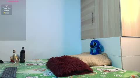 Snapshot of christopher__vans chatting on October 19, 2025, 10:27 am CHRISTOPHER online show from October 19, 2025, 10:27 am