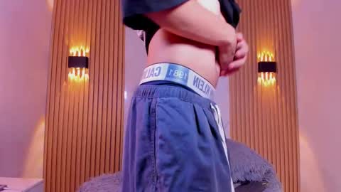 Chrisopher Hunter online show from March 9, 2026, 4:27 am