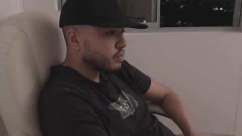 Chris online show from November 18, 2025, 11:59 pm