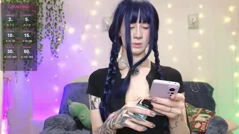 Snapshot of christy_memeow chatting on October 31, 2025, 5:58 pm christy memeow online show from October 31, 2025, 5:58 pm