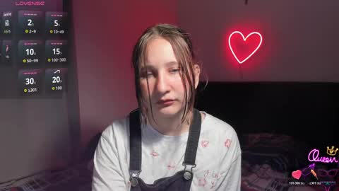 christyw3b online show from May 30, 2026, 7:44 pm