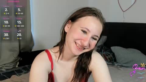 christyw3b online show from June 11, 2026, 8:01 am