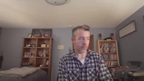 chrisw8121 online show from March 5, 2026, 1:56 am