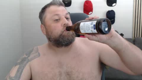 Snapshot of chrizz80 chatting on April 18, 2026, 1:59 pm Chrizz online show from April 18, 2026, 1:59 pm