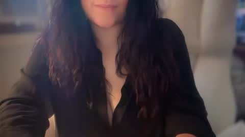 xolena zo-lee-na online show from July 27, 2026, 8:16 pm