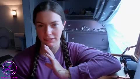 Snapshot of chroniclove chatting on May 5, 2026, 7:33 pm Marley online show from May 5, 2026, 7:33 pm