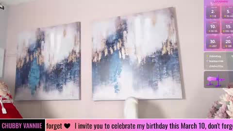Snapshot of chubby_vaniie_ chatting on March 4, 2025, 12:18 am Vanesa online show from March 4, 2025, 12:18 am