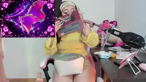 Snapshot of chubby_vaniie_ chatting on October 21, 2025, 10:05 am Vanesa online show from October 21, 2025, 10:05 am