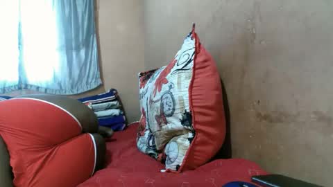 chubbybunnsv online show from February 25, 2026, 7:07 am