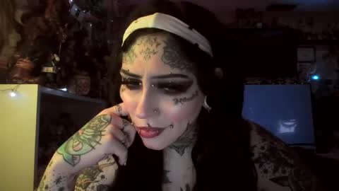 chubbygothgirlfriend online show from May 14, 2026, 6:20 am