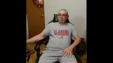 Snapshot of chubbyguy00054 chatting on February 16, 2025, 5:37 am chubbyguy00054 online show from February 16, 2025, 5:37 am