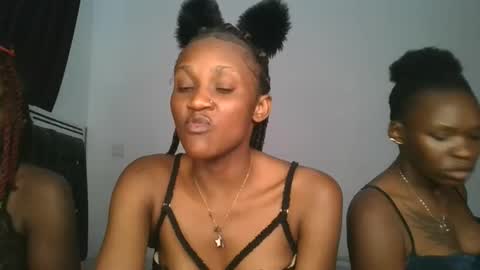 Snapshot of chyna_baibe chatting on November 16, 2025, 9:37 am chyna_baibe online show from November 16, 2025, 9:37 am