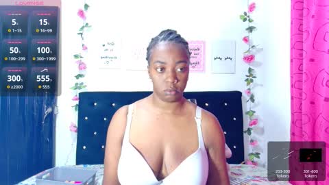 Snapshot of ciaraebonyxxx chatting on October 7, 2025, 8:44 am ciaraebonyxxx online show from October 7, 2025, 8:44 am