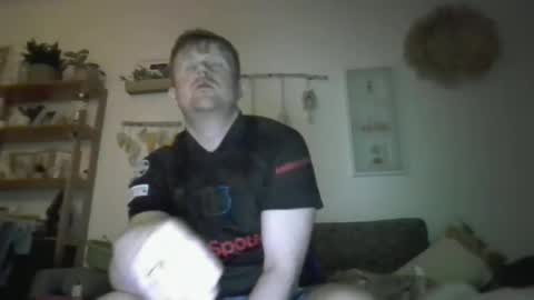 ciasnsyrize1996 online show from February 25, 2025, 9:46 pm