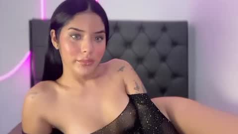 Snapshot of ciaxxxmendez chatting on June 15, 2026, 9:22 am ciaxxmendezz online show from June 15, 2026, 9:22 am