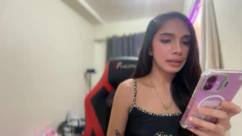 Snapshot of cici_02 chatting on February 26, 2026, 3:33 pm call me Cici online show from February 26, 2026, 3:33 pm