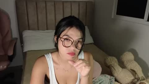 Snapshot of cielo_18d chatting on June 24, 2026, 6:23 am Mia online show from June 24, 2026, 6:23 am