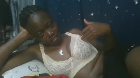 Snapshot of cilia_petite chatting on February 14, 2025, 12:25 pm cilia petite online show from February 14, 2025, 12:25 pm
