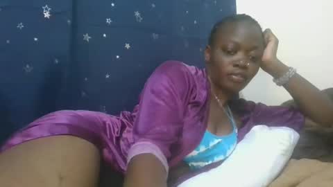 Snapshot of cilia_petite chatting on February 18, 2025, 8:36 pm cilia petite online show from February 18, 2025, 8:36 pm