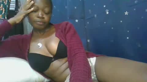 Snapshot of cilia_petite chatting on February 24, 2025, 11:21 am cilia petite online show from February 24, 2025, 11:21 am