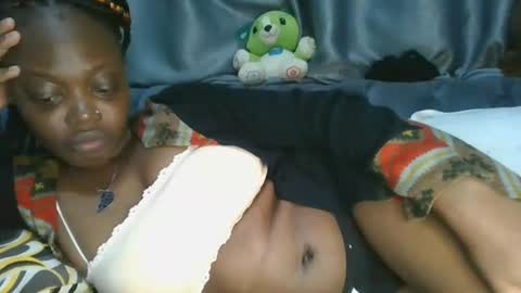 cilia petite online show from April 15, 2026, 10:54 pm