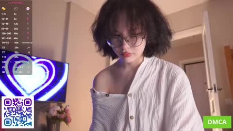   L  online show from June 5, 2026, 5:47 am