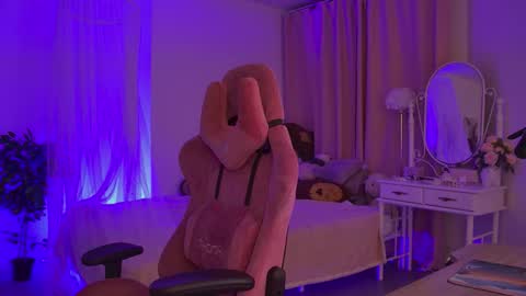 Cin Bellamy online show from February 12, 2026, 6:41 am