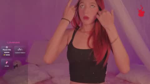 Sofi Eva and Mey online show from November 5, 2025, 3:06 am