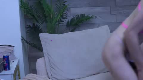 Snapshot of cindyfinesse chatting on June 21, 2026, 12:41 pm CindyFinesse online show from June 21, 2026, 12:41 pm