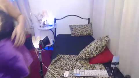 Snapshot of cindyts09 chatting on October 9, 2025, 4:16 pm Cindy online show from October 9, 2025, 4:16 pm